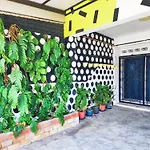 Ipoh Station 18, Rainforest Loft 2, 31650 Ipoh, Perak