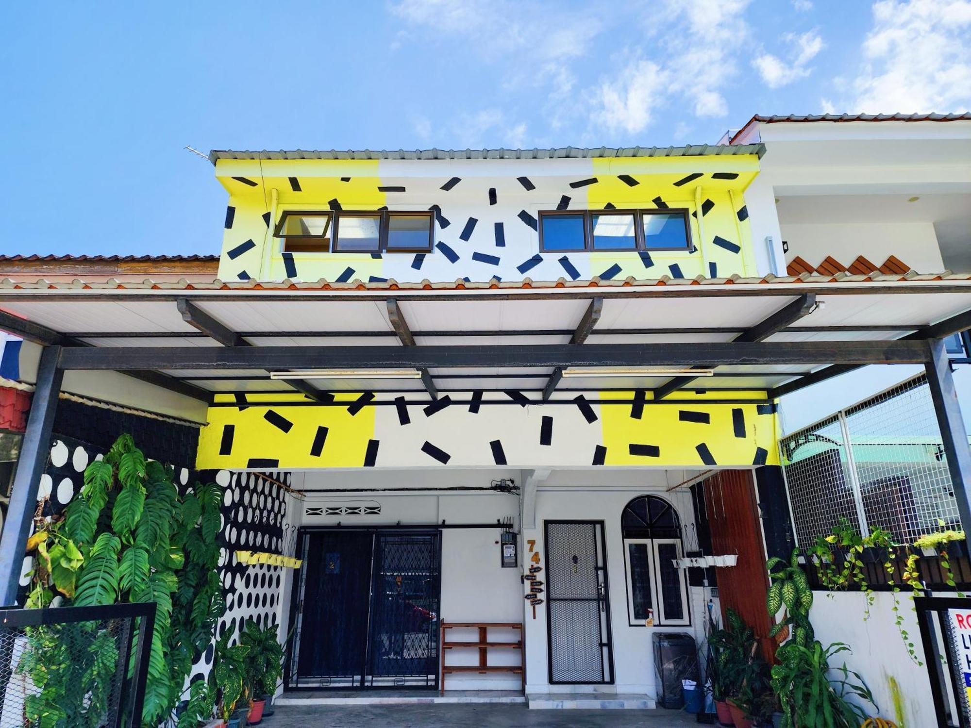 Station 18, Rainforest Loft 2, 31650 Ipoh, Perak *